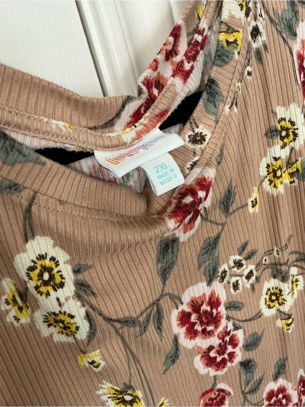 LuLaRoe Taupe Floral Ribbed Scoop Neck Sweater - 2XL Leah